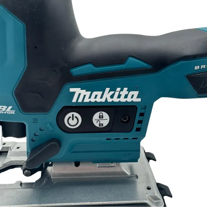 מסור אנכי 18V | שתי סוללות 4Ah מטען | Makita | DJV185